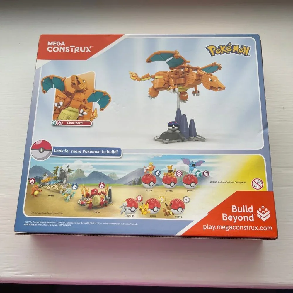 New Mega Construx Pokemon Charizard Kit DYR77 Some Box Damage